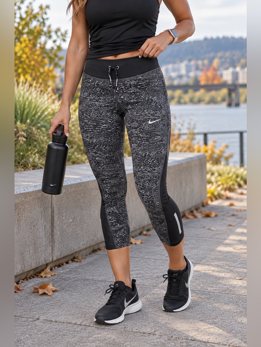 Nike Epic Run Dri-FIT Leopard Animal Print Running capri Leggings Women Small